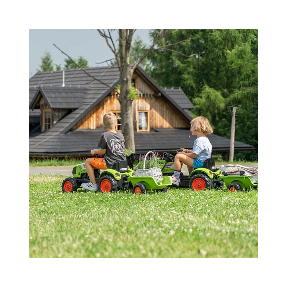 Motoryczny traktor dla dzieci z dodatkami