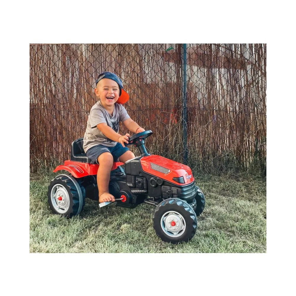 Farmer GoTrac z regulowanym siedzeniem i klaksonem