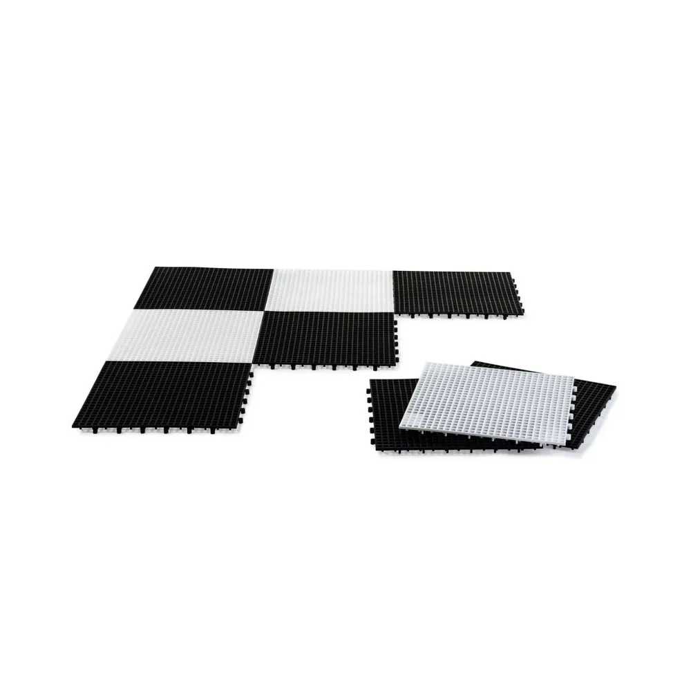 Innowacyjny design szachów ogrodowych XXL