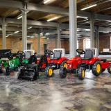 Zabawa w odgrywanie ról z traktor FALK i przyczepą