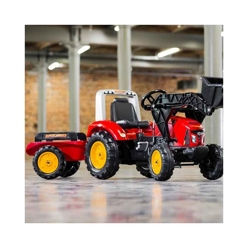 Solidny traktor FALK rozwijający umiejętności motoryczne dzieci