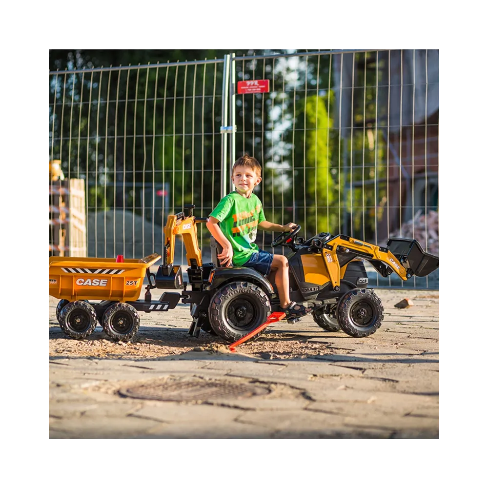Pojazd na pedały z odczepianą przyczepą