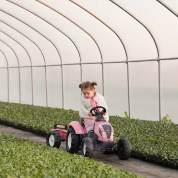 Różowy pojazd FALK dla małych farmerów z funkcją przyczepy