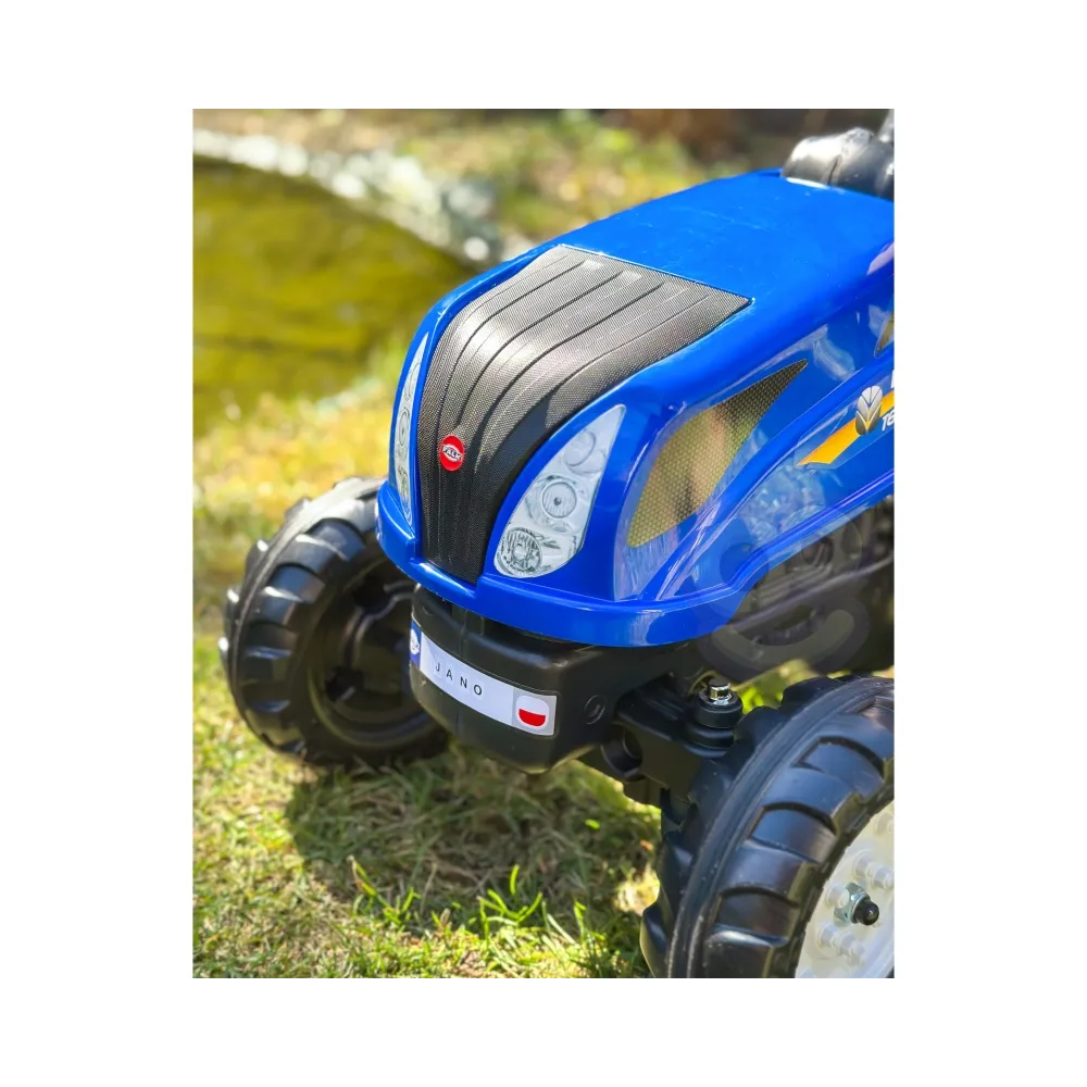 Bezpieczny traktor FALK z trwałymi kołami i skrętną osią