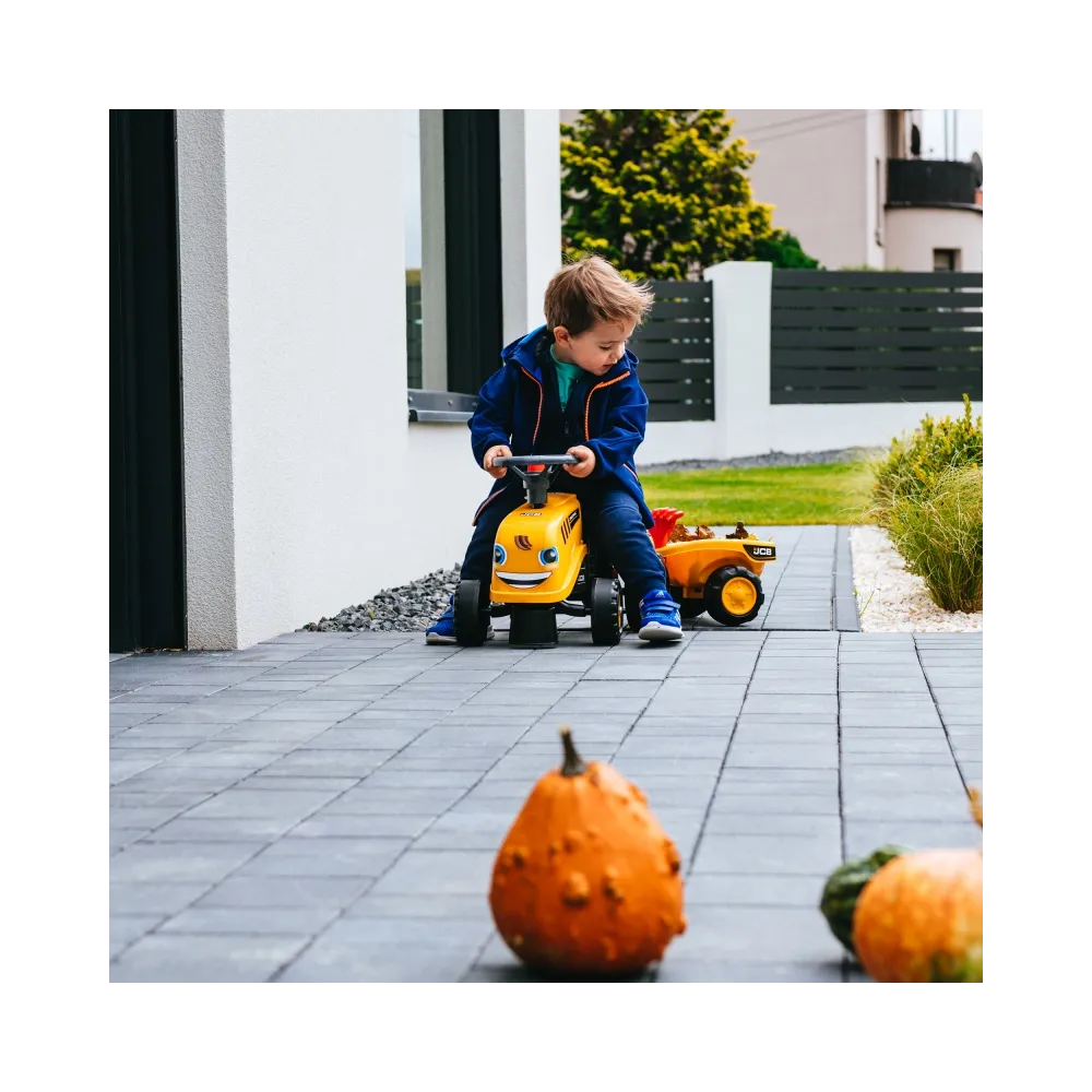 Dziecięcy traktorek FALK z akcesoriami