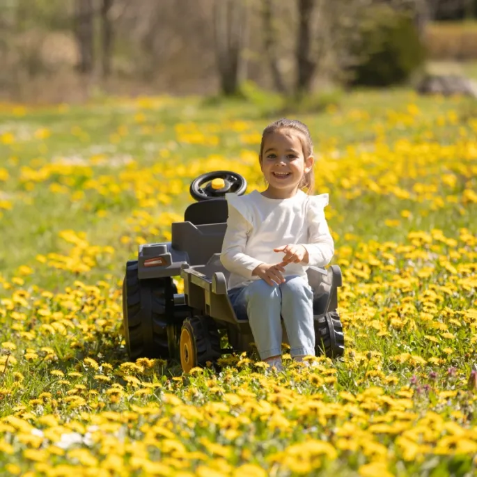 Pojemna przyczepa do traktora SMOBY