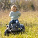 Solidny traktor na pedały dla aktywnych dzieci