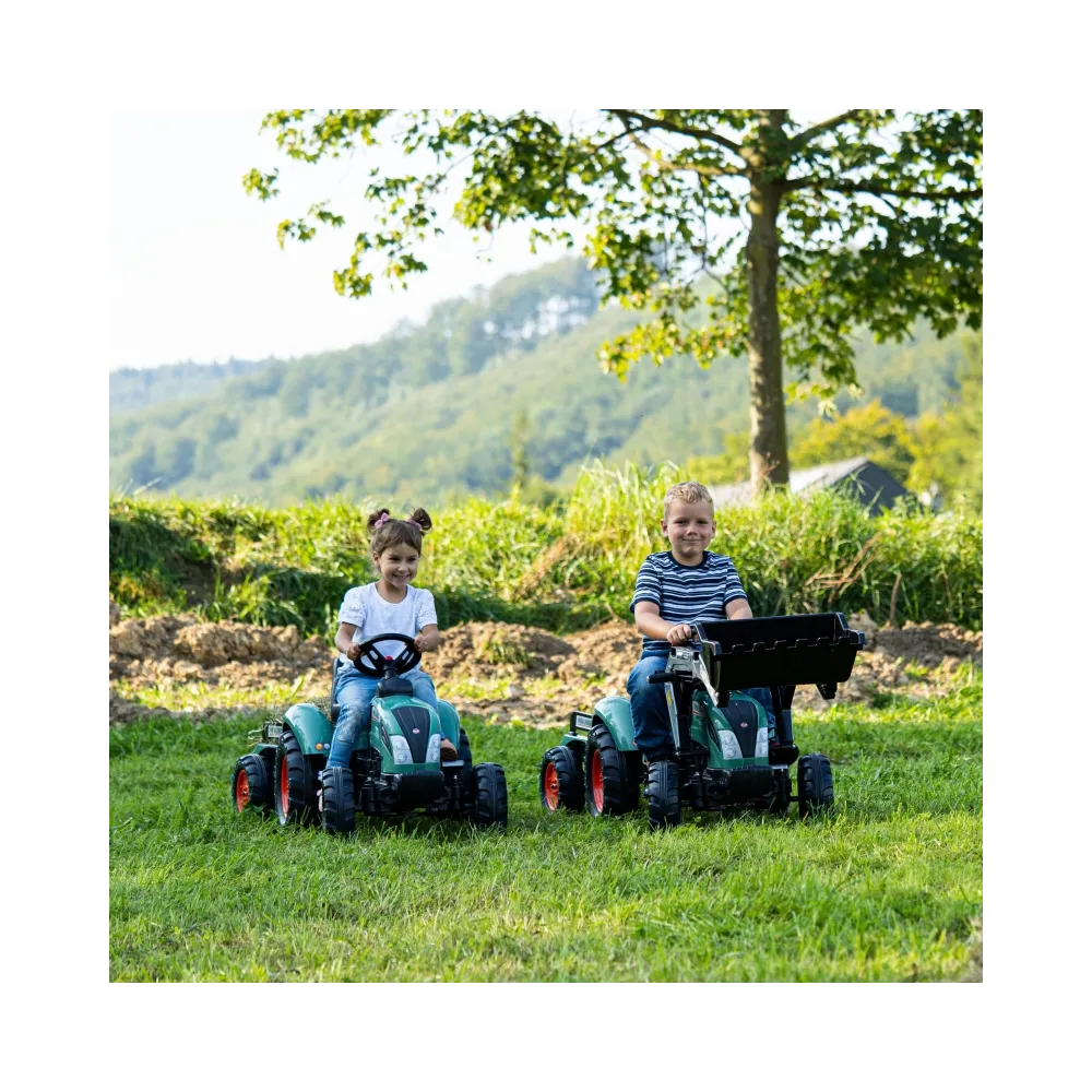 Kierownica z klaksonem w traktorze Lander