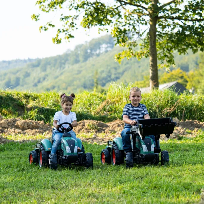 Kierownica z klaksonem w traktorze Lander