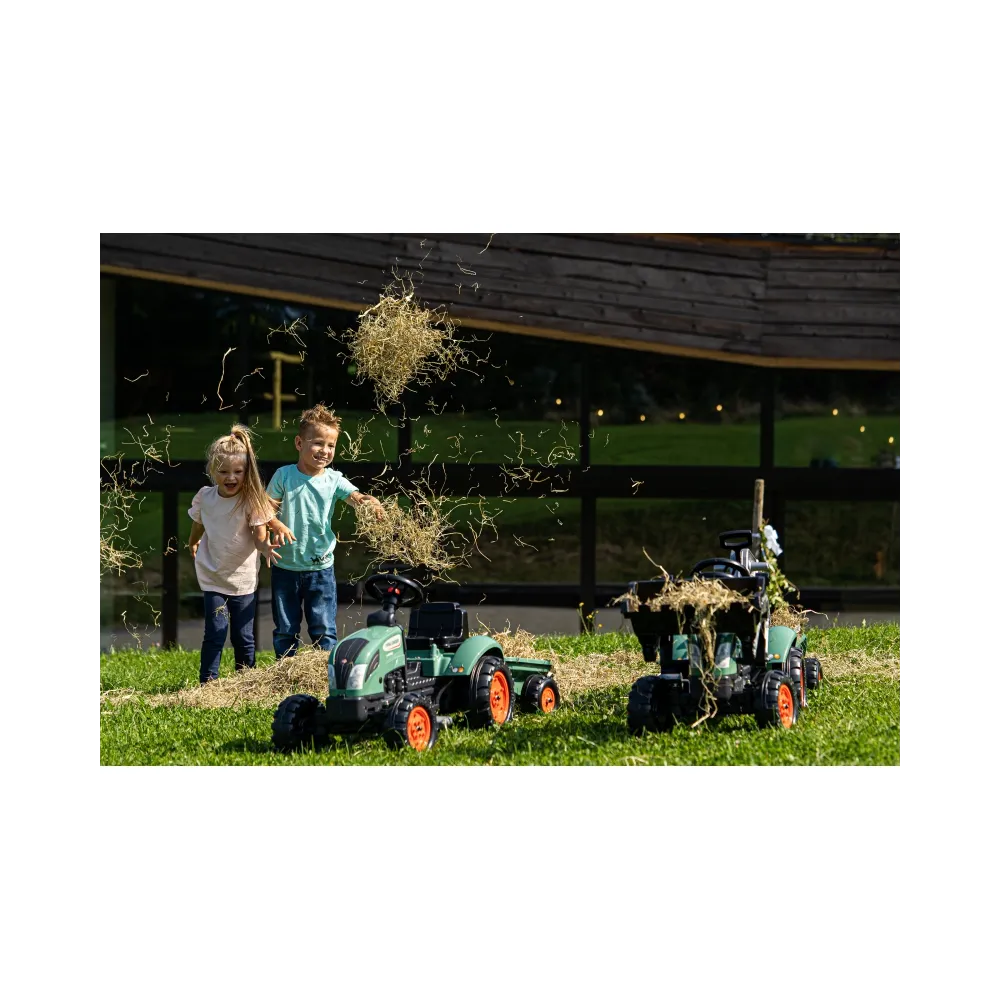 Falk Farm Lander z odpinalną przyczepą