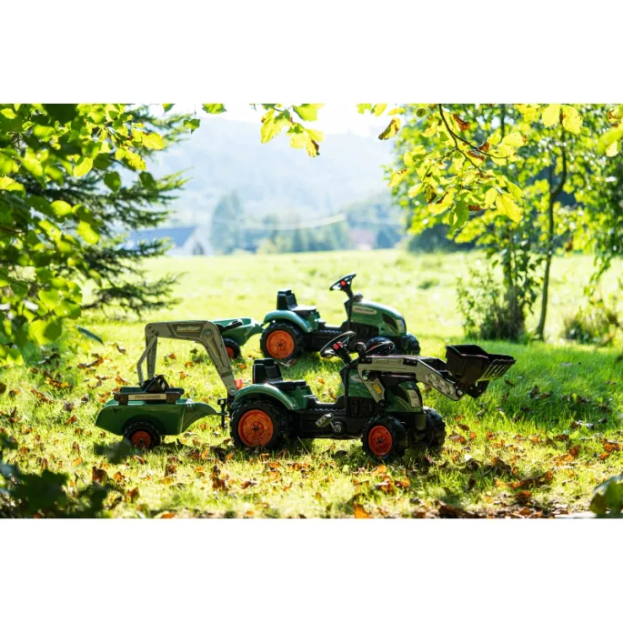 Pojazd na pedały do zabawy na świeżym powietrzu