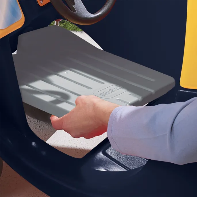 Praktyczny schowek w Cozy Truck