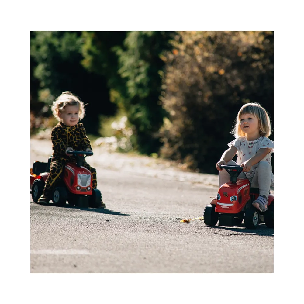 FALK Traktorek Baby Mac Cormick Czerwony z Przyczepką + akc. od 1 roku