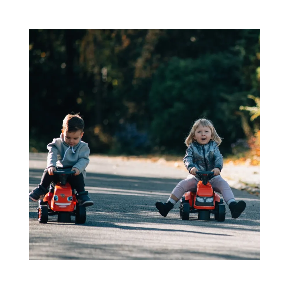 Ergonomiczny traktorek Kubota stymulujący rozwój dziecka