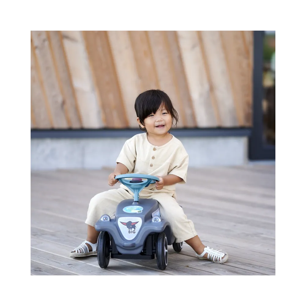 Jeździk dziecięcy BIG Classic Eco w kolorze szarym z ergonomicznym siedziskiem