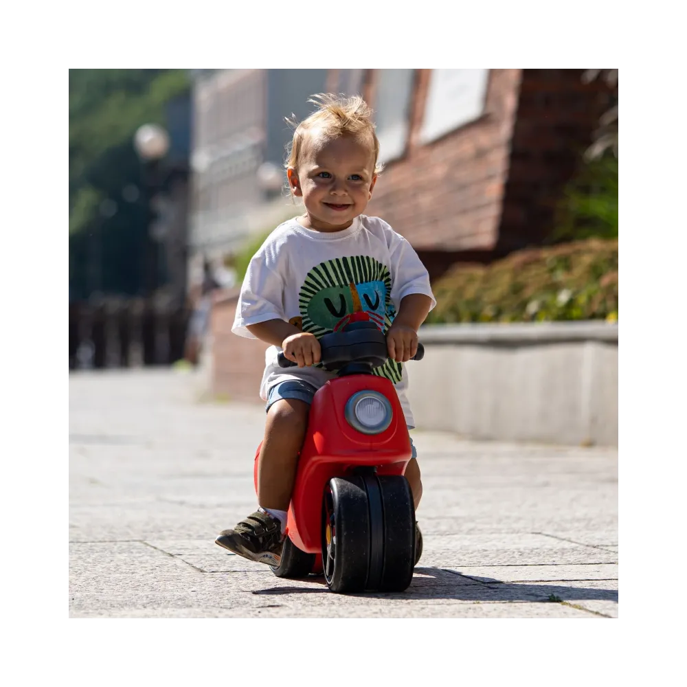 FALK Scooter Strada z cichymi oponami