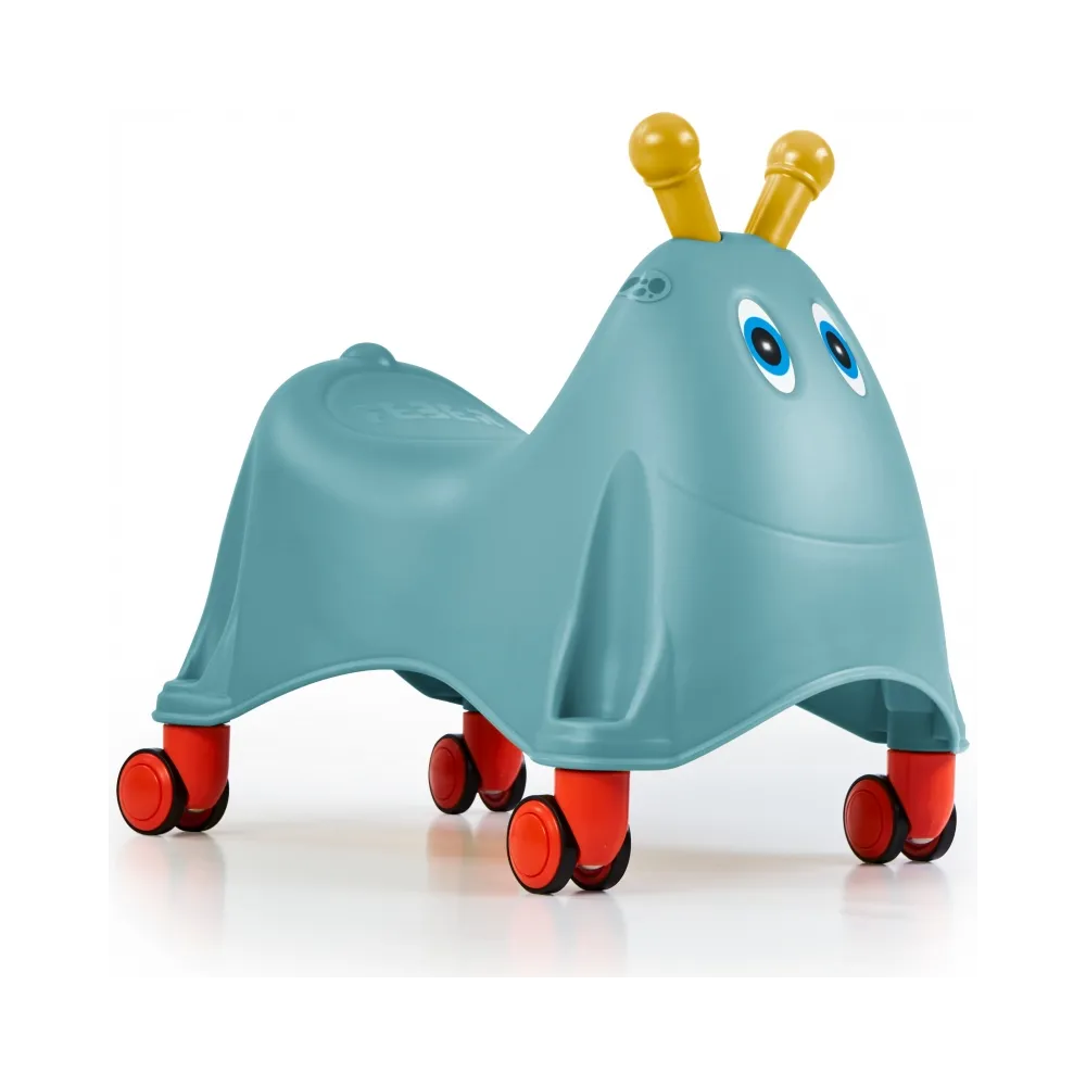 Kompaktowy rozmiar jeździka FEBER - łatwe przechowywanie po zabawie.