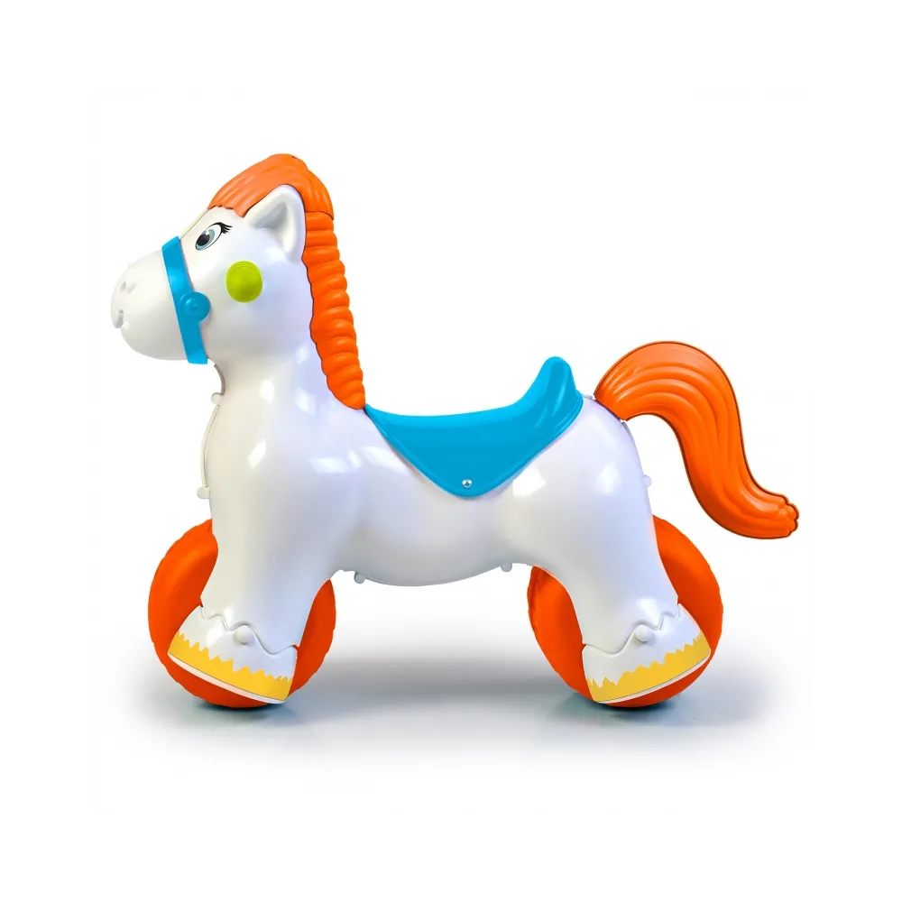 Stabilna konstrukcja z dużymi kołami i szeroką podstawą.