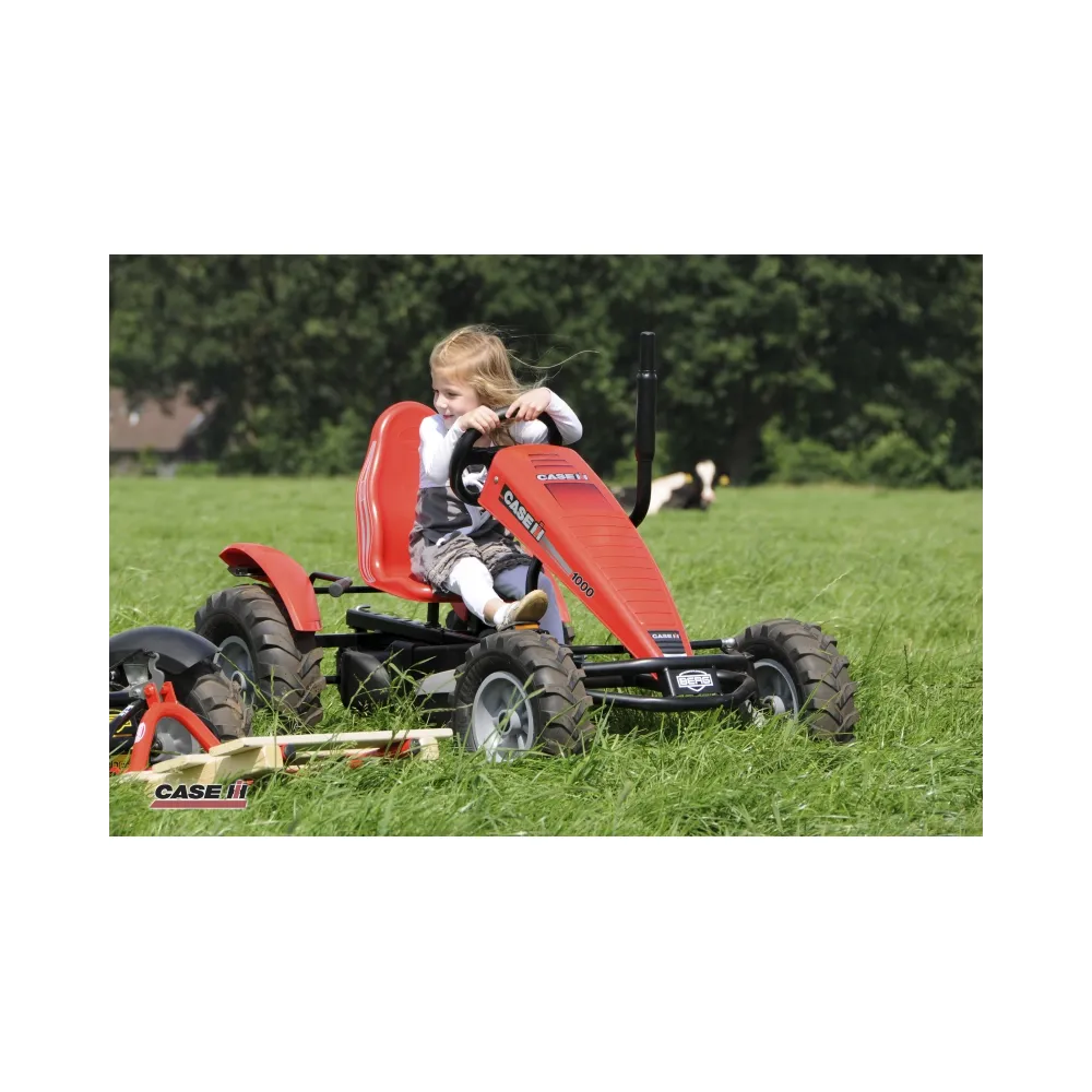 Doskonała przyczepność dzięki oponom z głębokim bieżnikiem