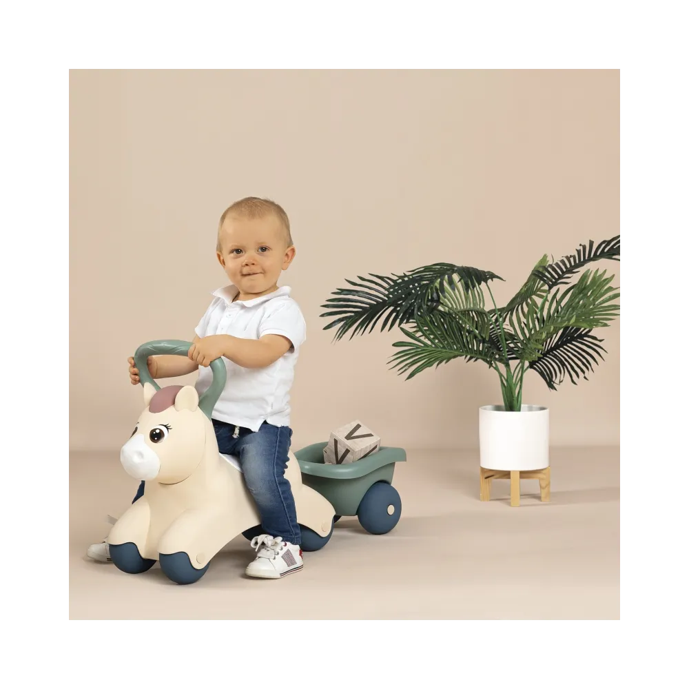 Zabawa i rozwój z SMOBY jeździkiem