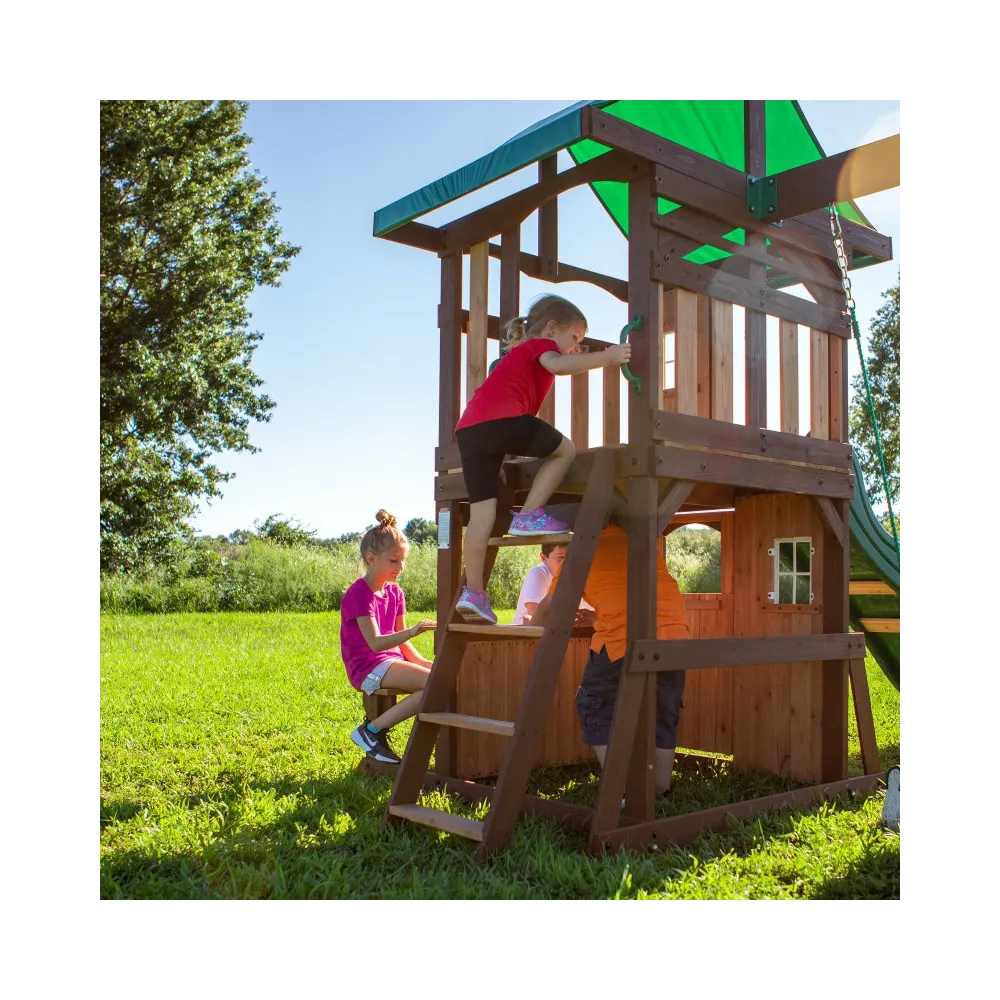 Bezpieczne wejście na plac zabaw Lakewood dla dzieci