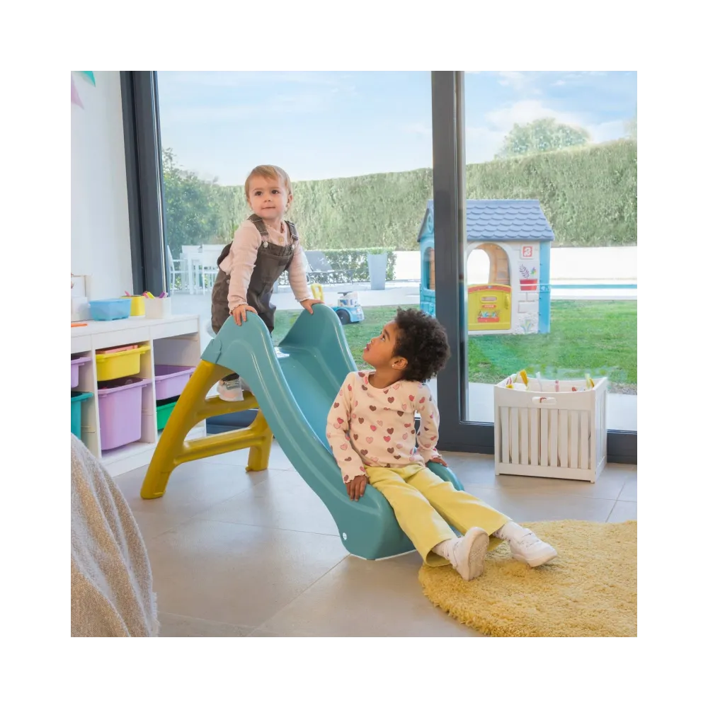 Bezpieczna zjeżdżalnia dla maluchów