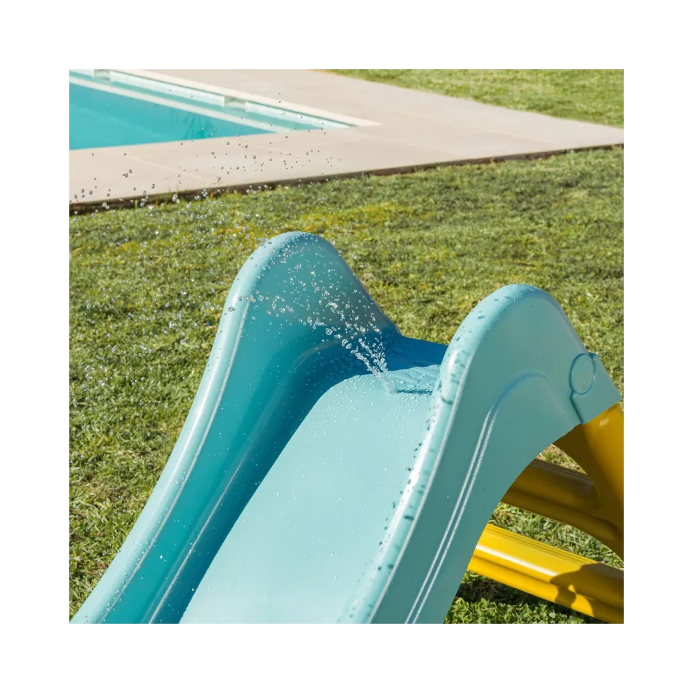 Łatwa w użyciu zjeżdżalnia do ogrodu