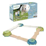 Dzieci bawią się na równoważni Smoby