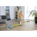 Zabawa na świeżym powietrzu z równoważnią Smoby