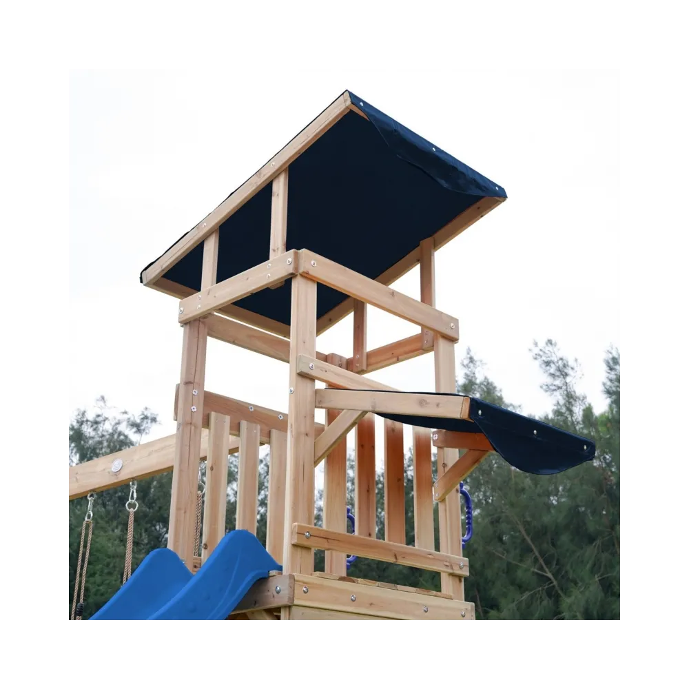 Drewniana huśtawka dla kilku dzieci jednocześnie