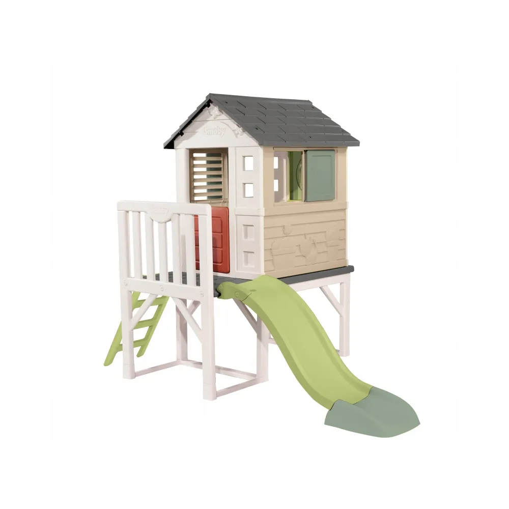 Domek na palach z zjeżdżalnią dla dzieci