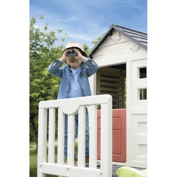 Zabawa na świeżym powietrzu z domkiem Smoby