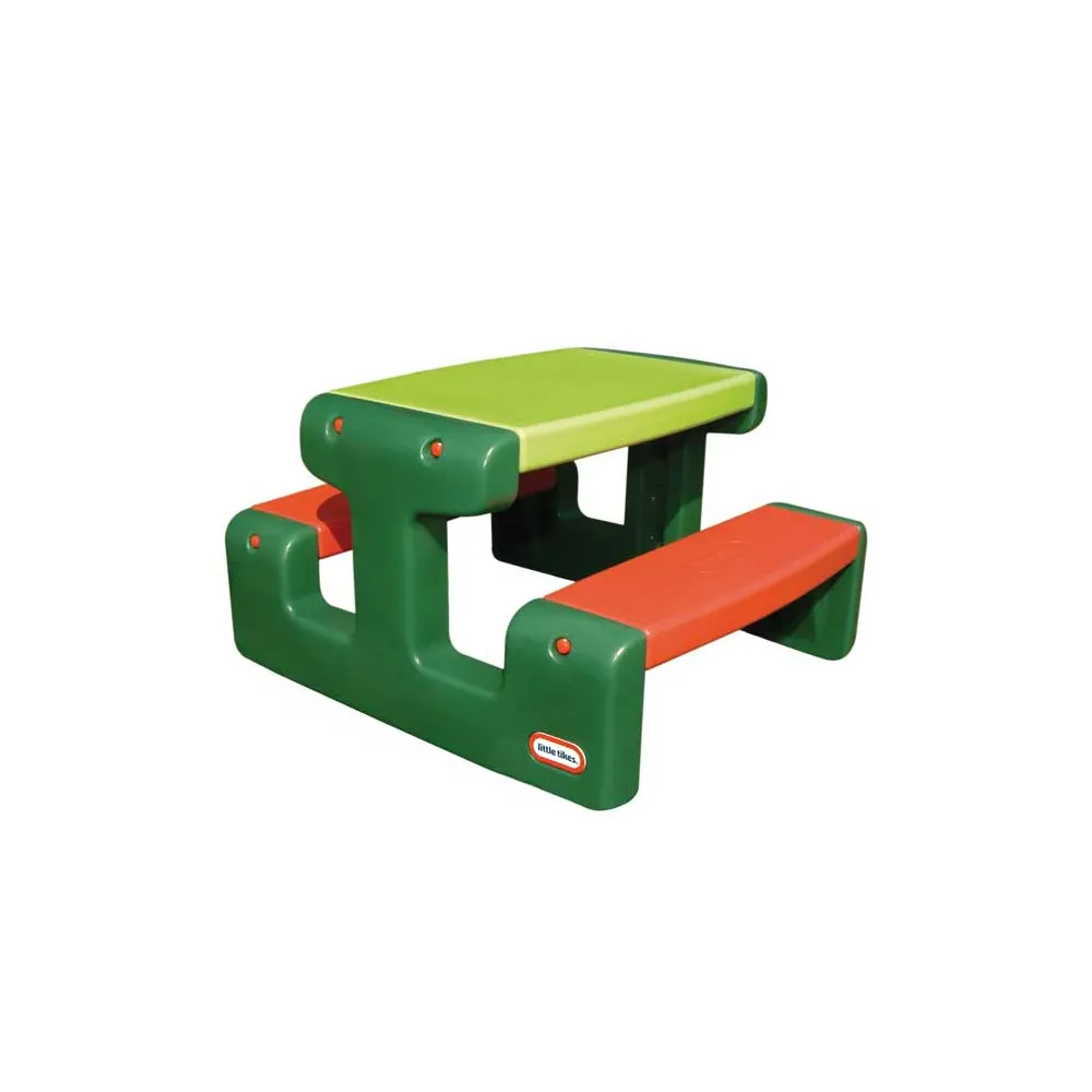 Bezpieczny stolik do zabawy dla czwórki dzieci