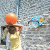 Kosz do koszykówki na ścianie dla dzieci