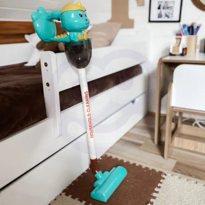 Realistyczny odkurzacz z dźwiękiem i światłem