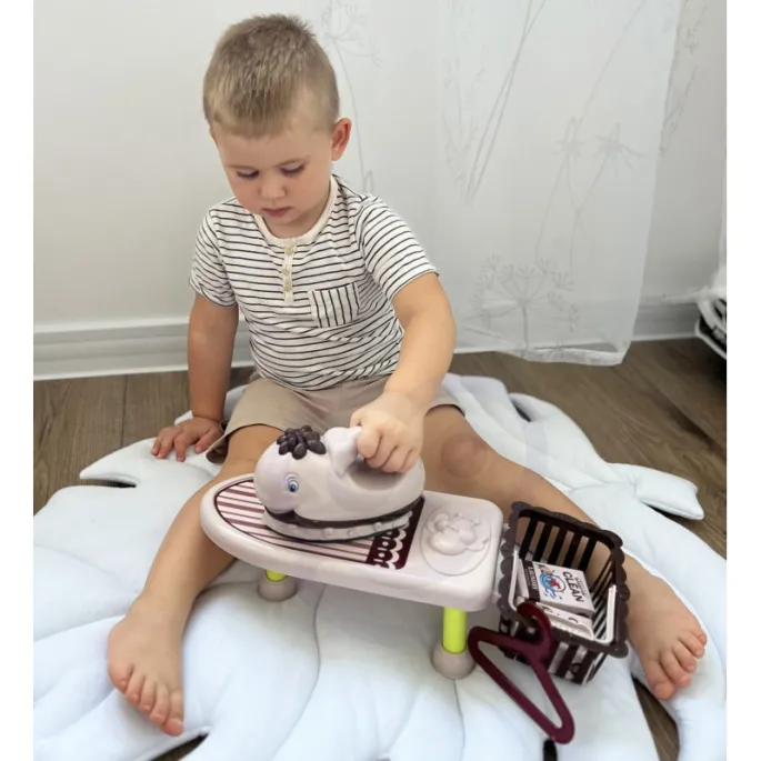 Zabawka edukacyjna rozwijająca umiejętności społeczne dzieci.