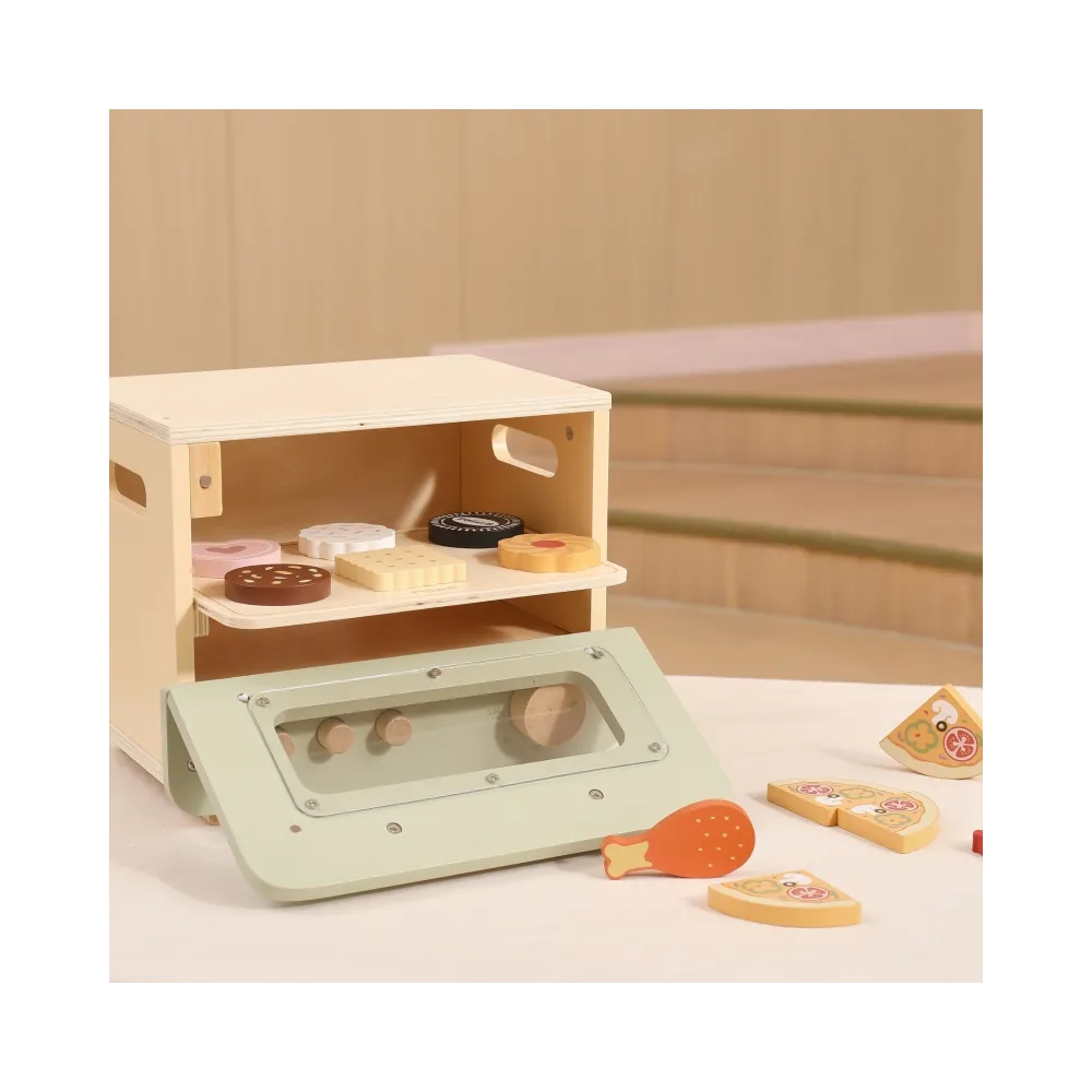 Elementy zestawu VIGA: mini pizza w kawałkach, kiełbaska i udko kurczaka