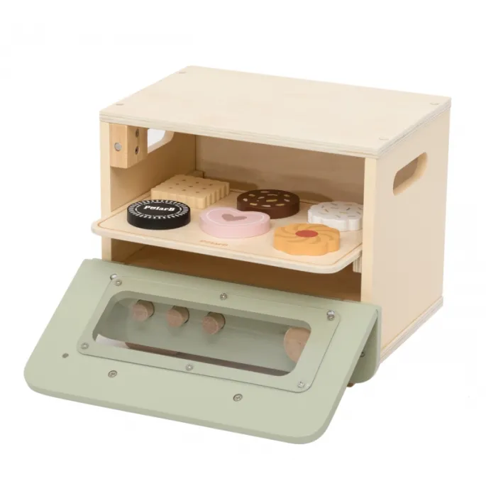 Wesołe pieczenie zabawkowym zestawem kuchennym dla najmłodszych kucharzy