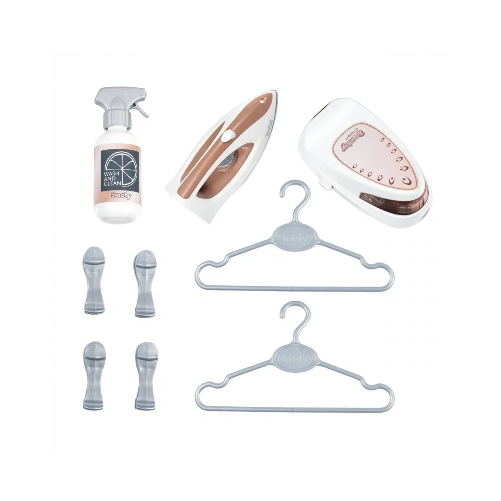 Realistyczna deska do prasowania dla małych pomocników