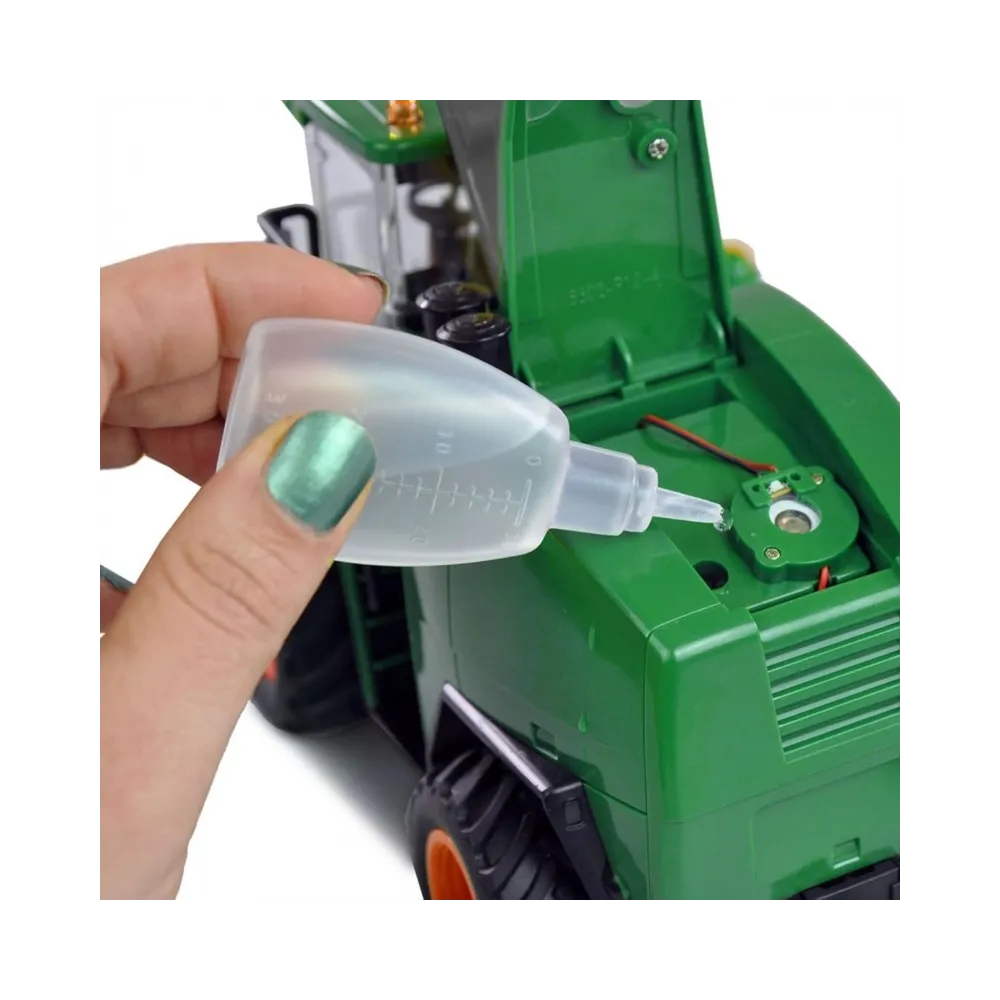 Zabawa z realistycznym kombajnem rolniczym