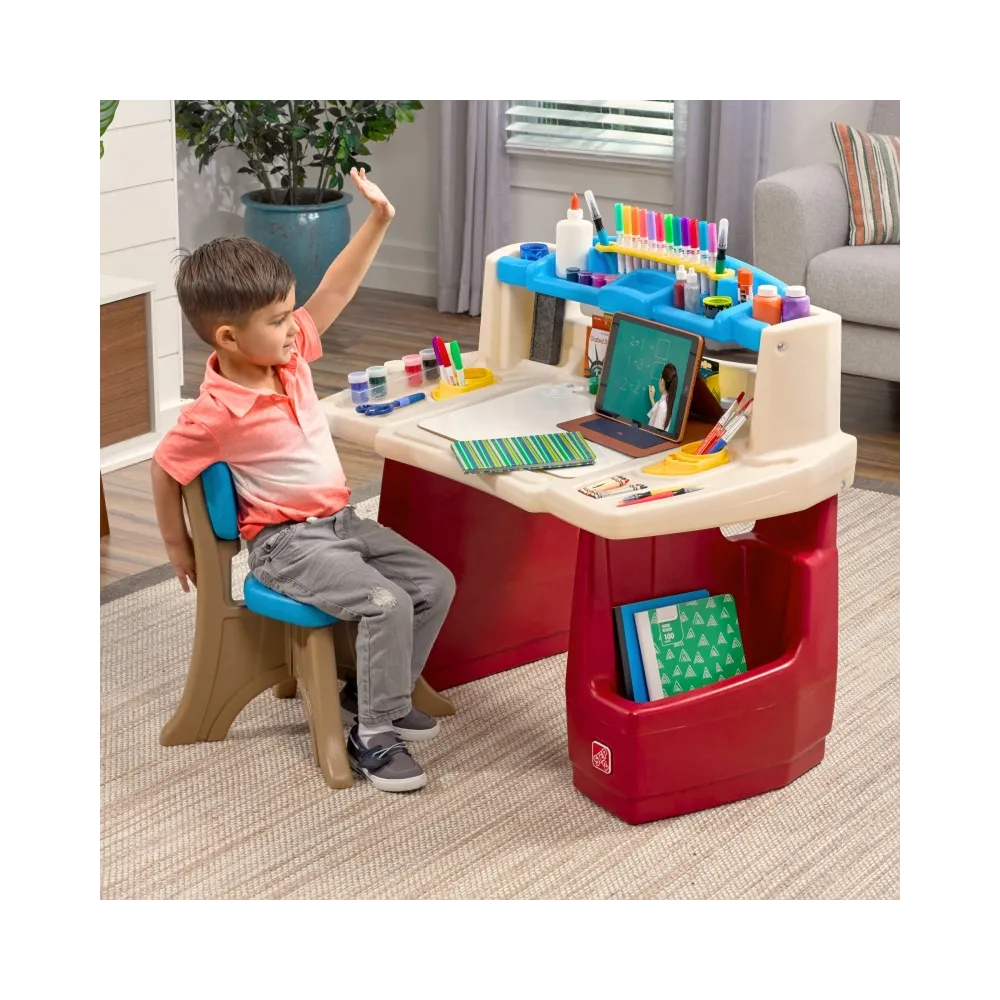 Edukacyjne krzesełko do biurka STEP2 Deluxe Art Master Desk
