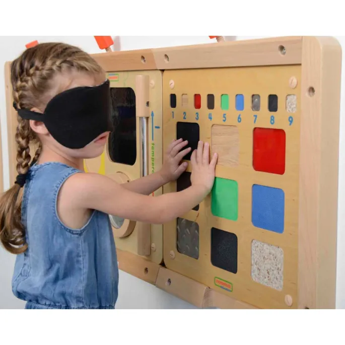 Zabawa w rozpoznawanie materiałów dla najmłodszych.