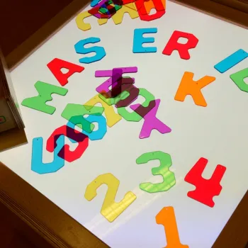 MASTERKIDZ Przezroczyste Cyfry i Litery 38 szt. Montessori