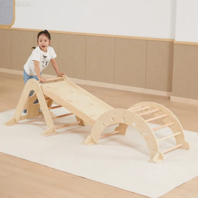 Zjeżdżalnia rozwijająca motorykę i równowagę dzieci