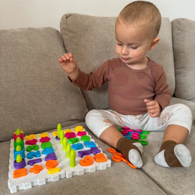 Rozwijająca układanka do nauki liczb i kształtów