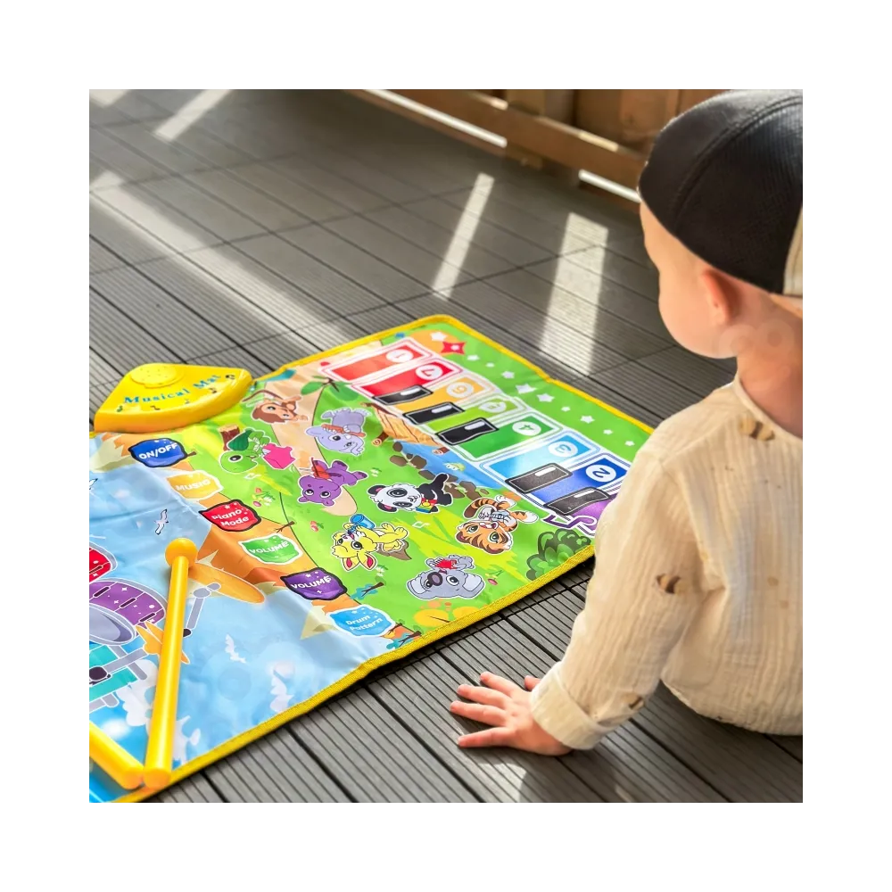 Dziecięca mata do zabawy z instrumentami