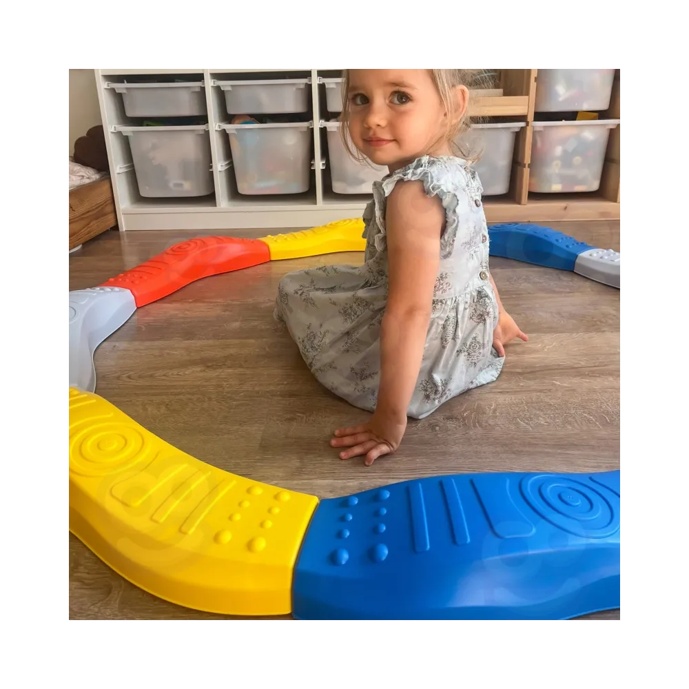 Bezpieczna równoważnia do zabawy w domu