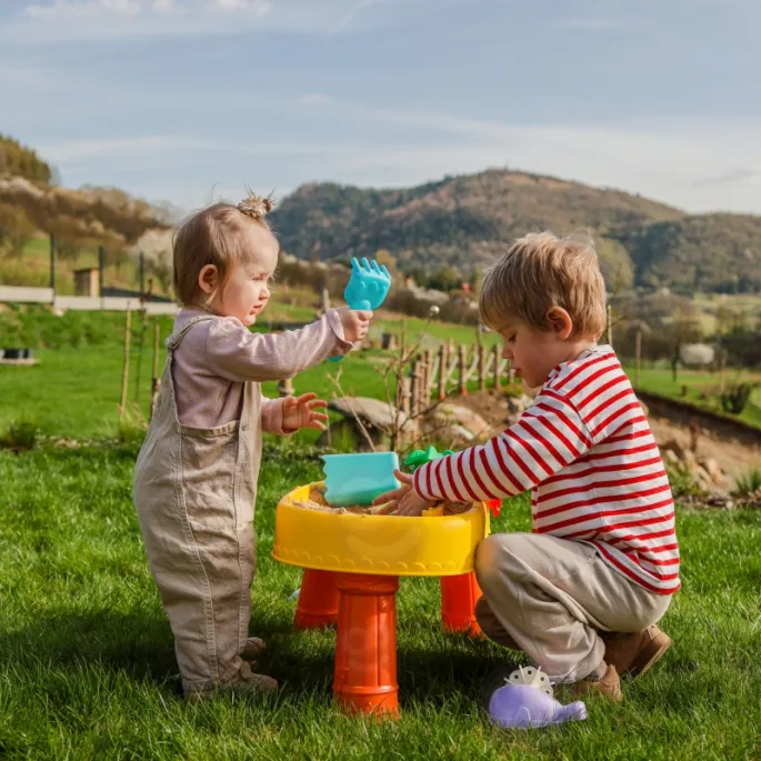 Piracki statek do zabawy w piasku i wodzie