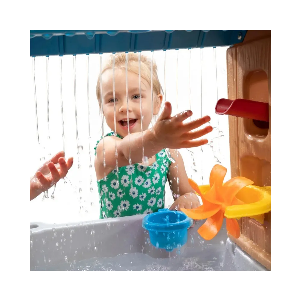 Step2 Stół Wodny z Deszczownicą Wiaderkiem i Lejkiem + Zwierzątka