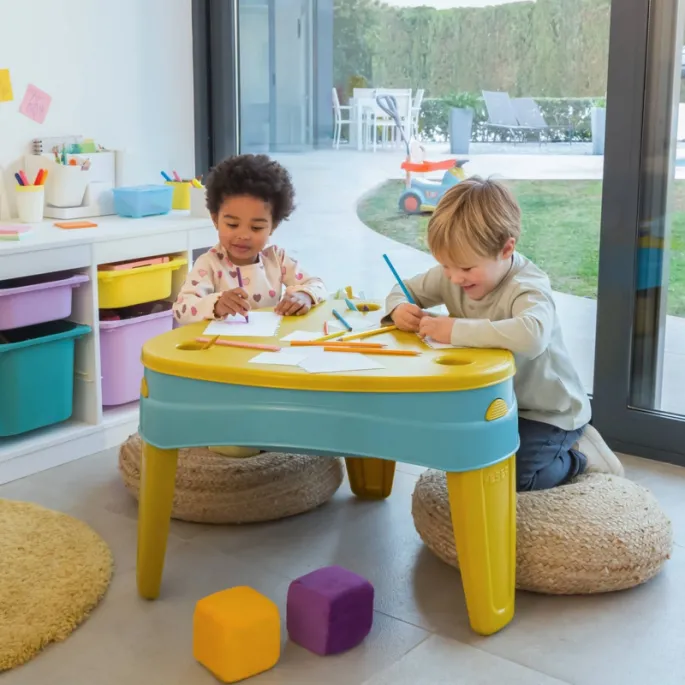 Stolik wodny z powłoką UV - intensywne kolory na długo